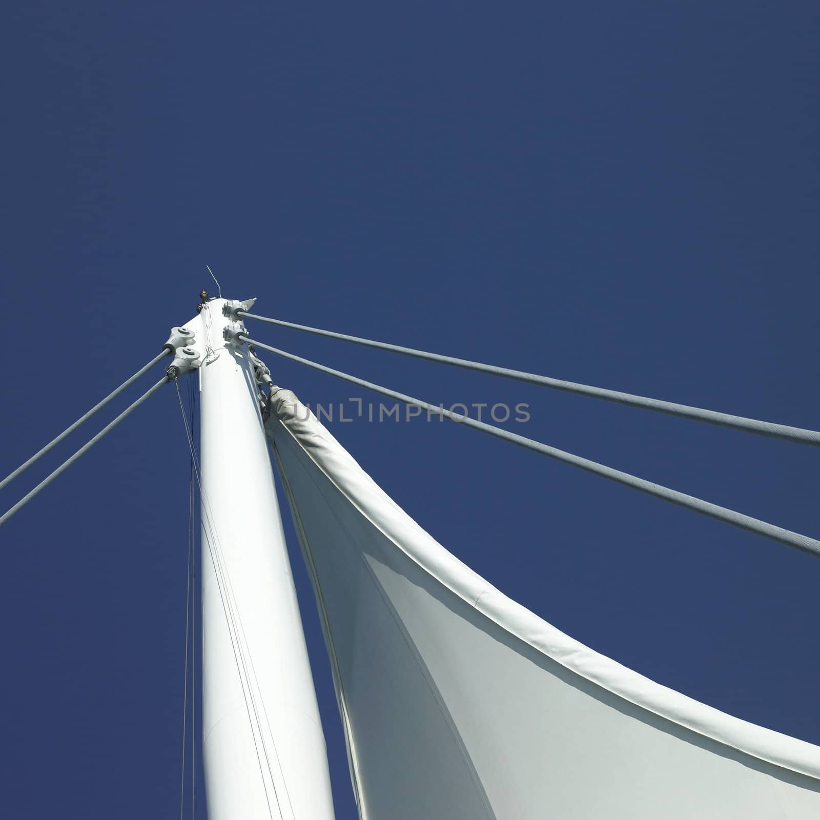 Sails and blue sky by mmm