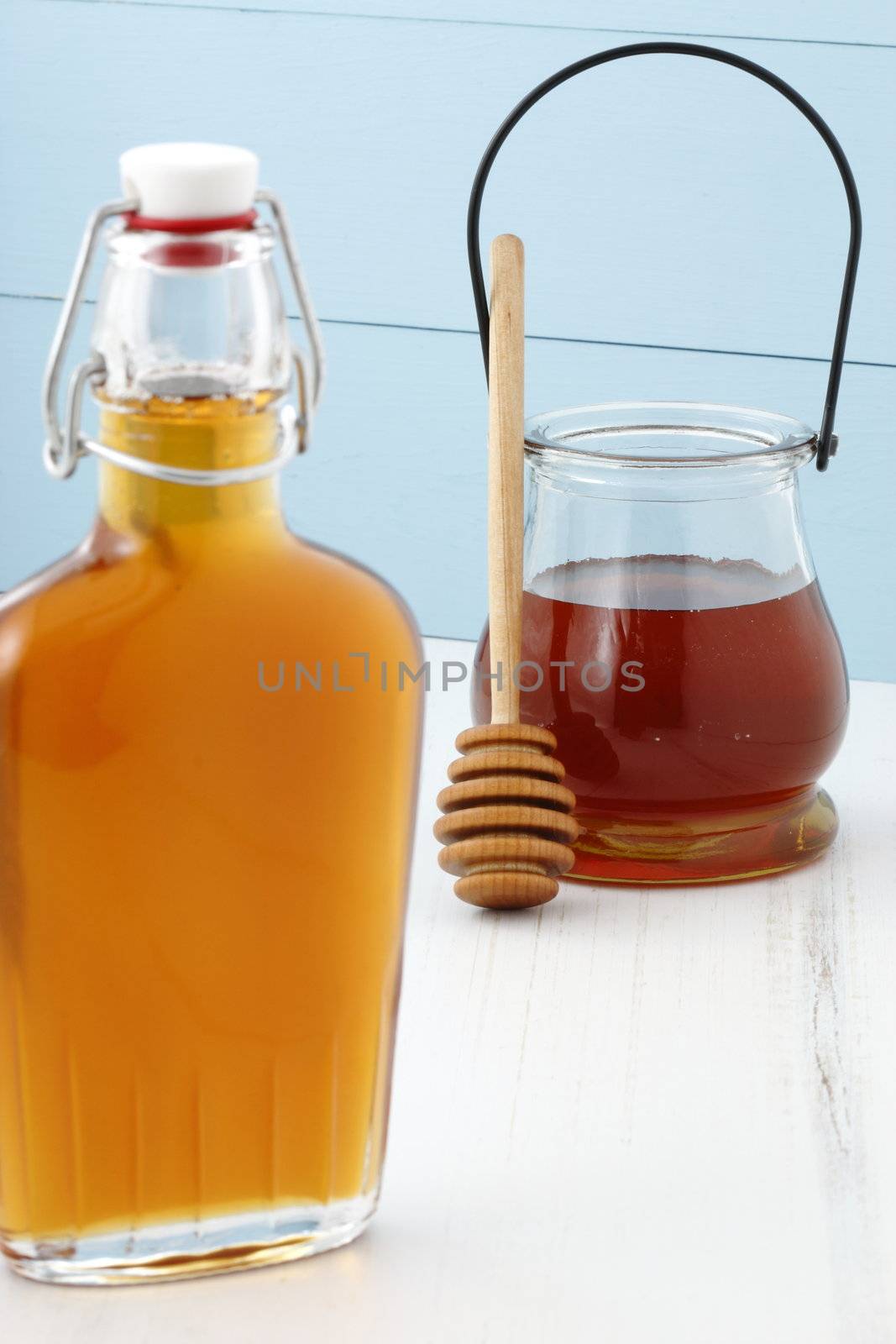 Organic honey by tacar