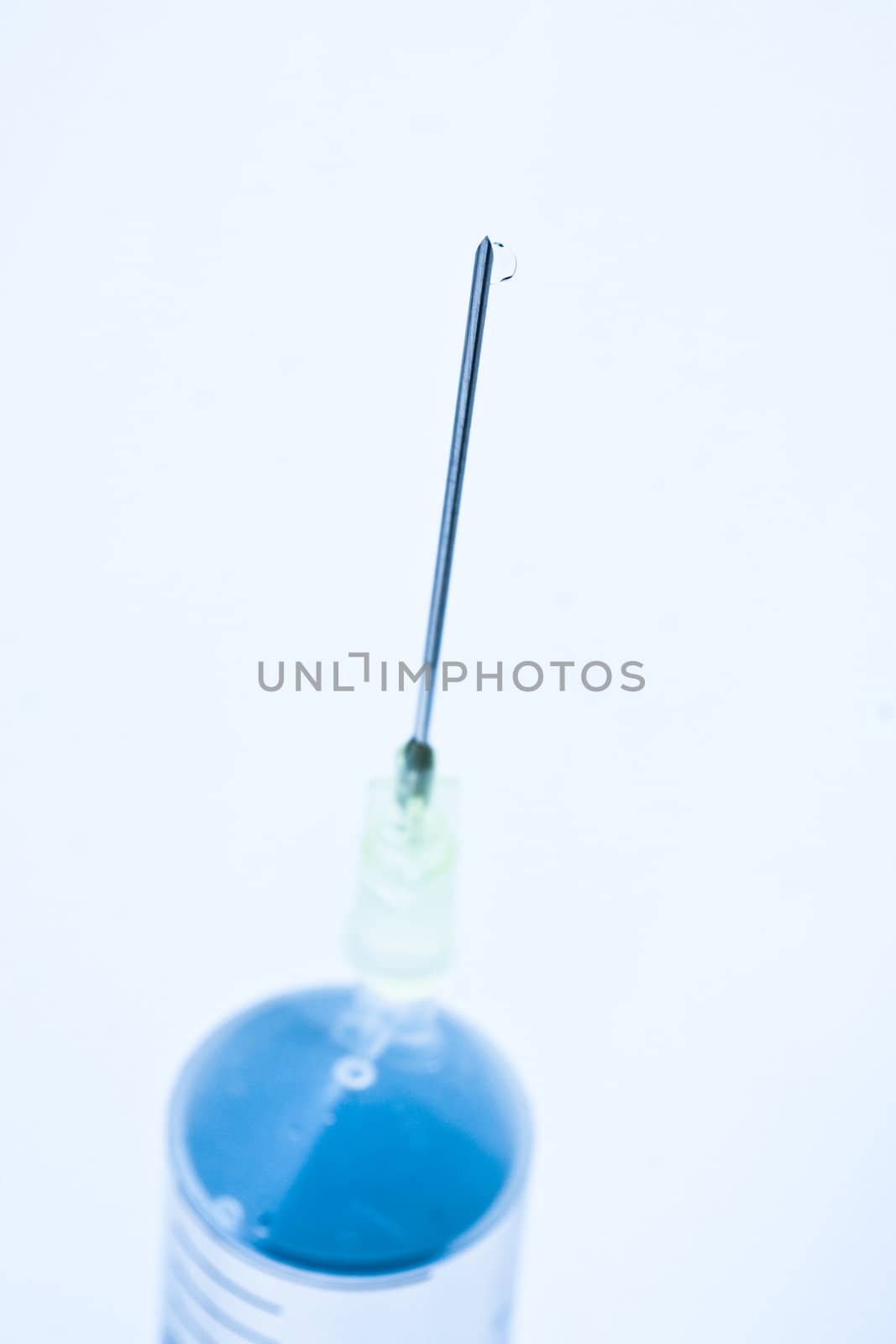 syringe and hypodermic needle