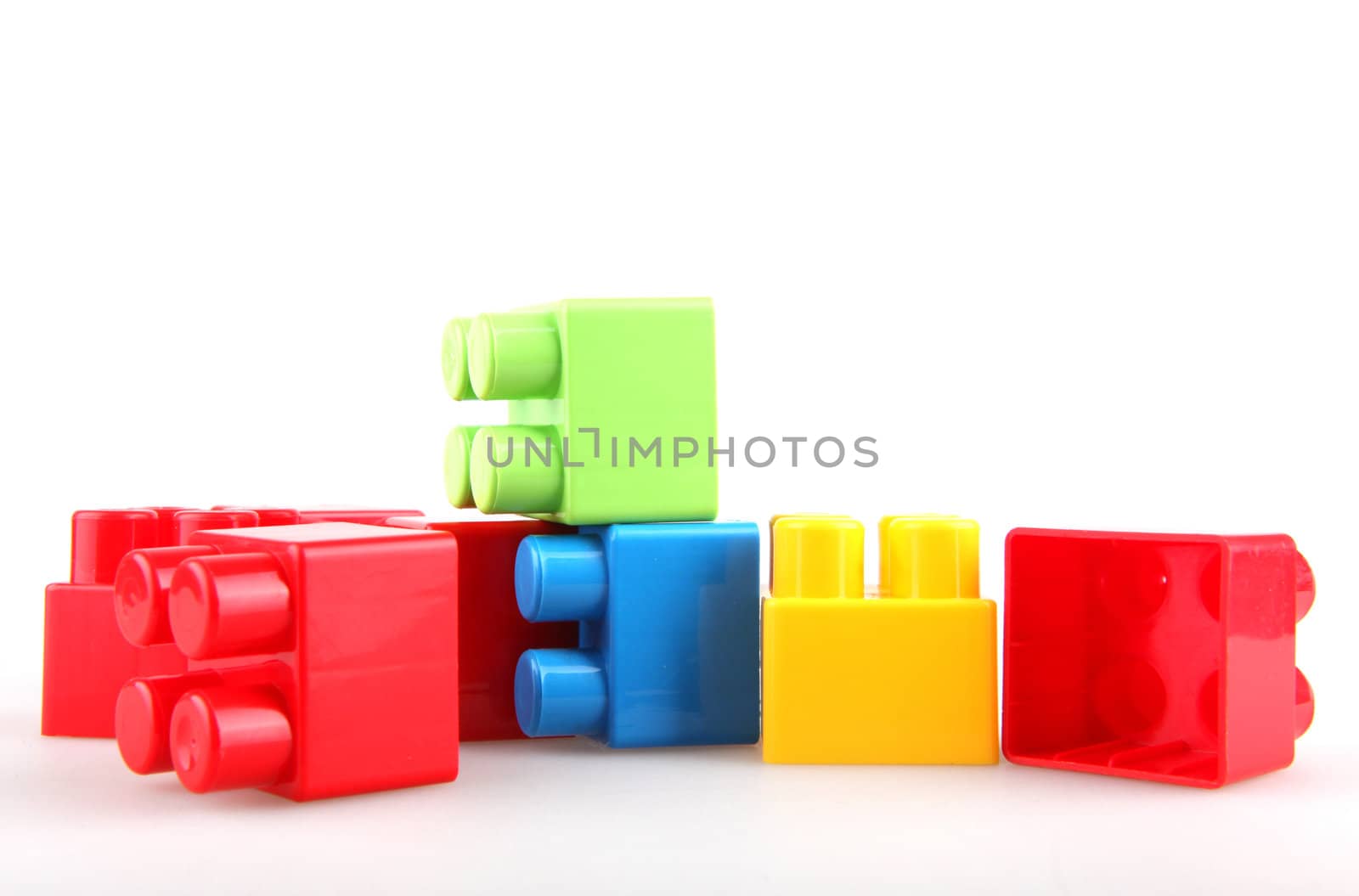 Plastic building blocks
