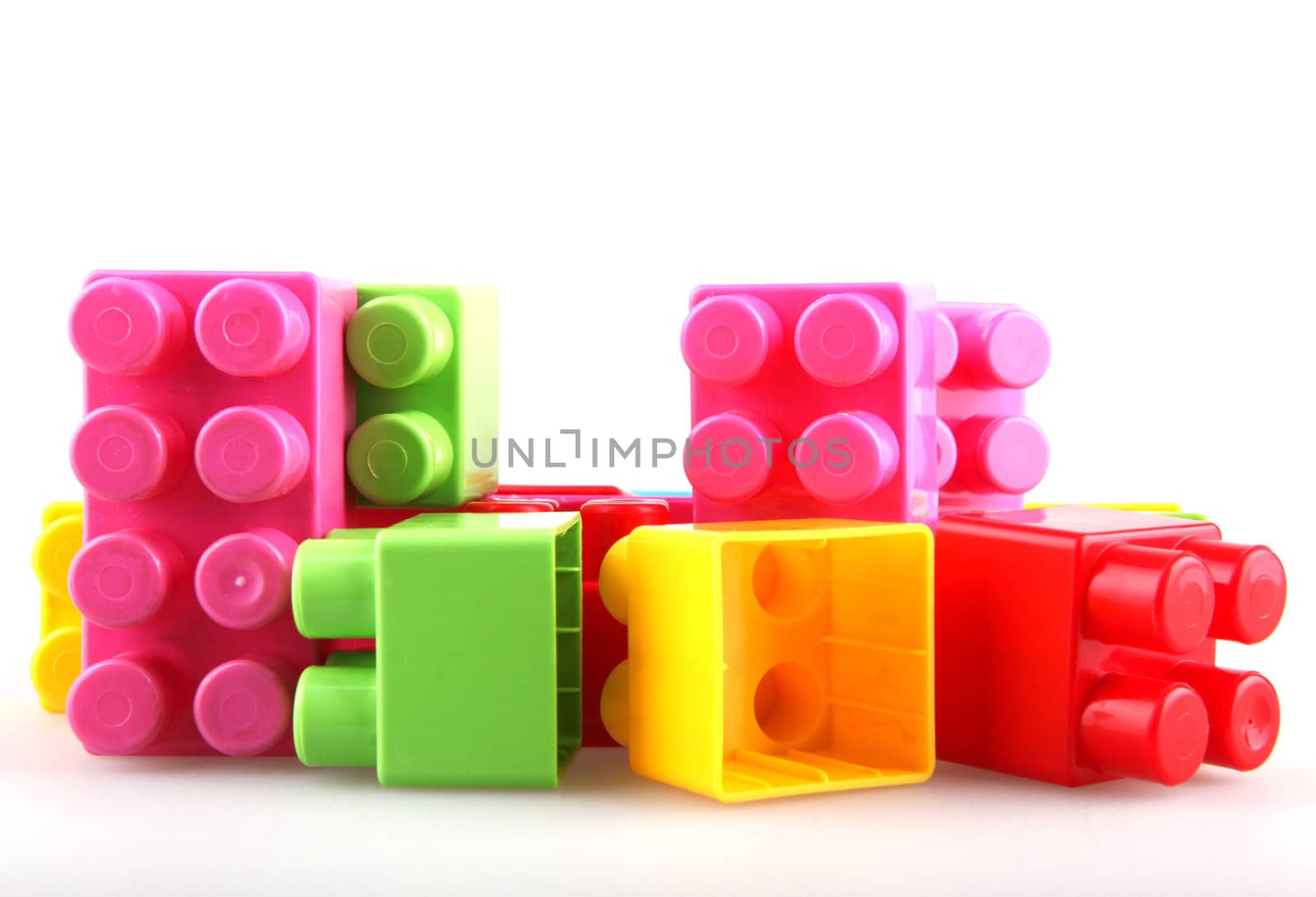 Plastic building blocks