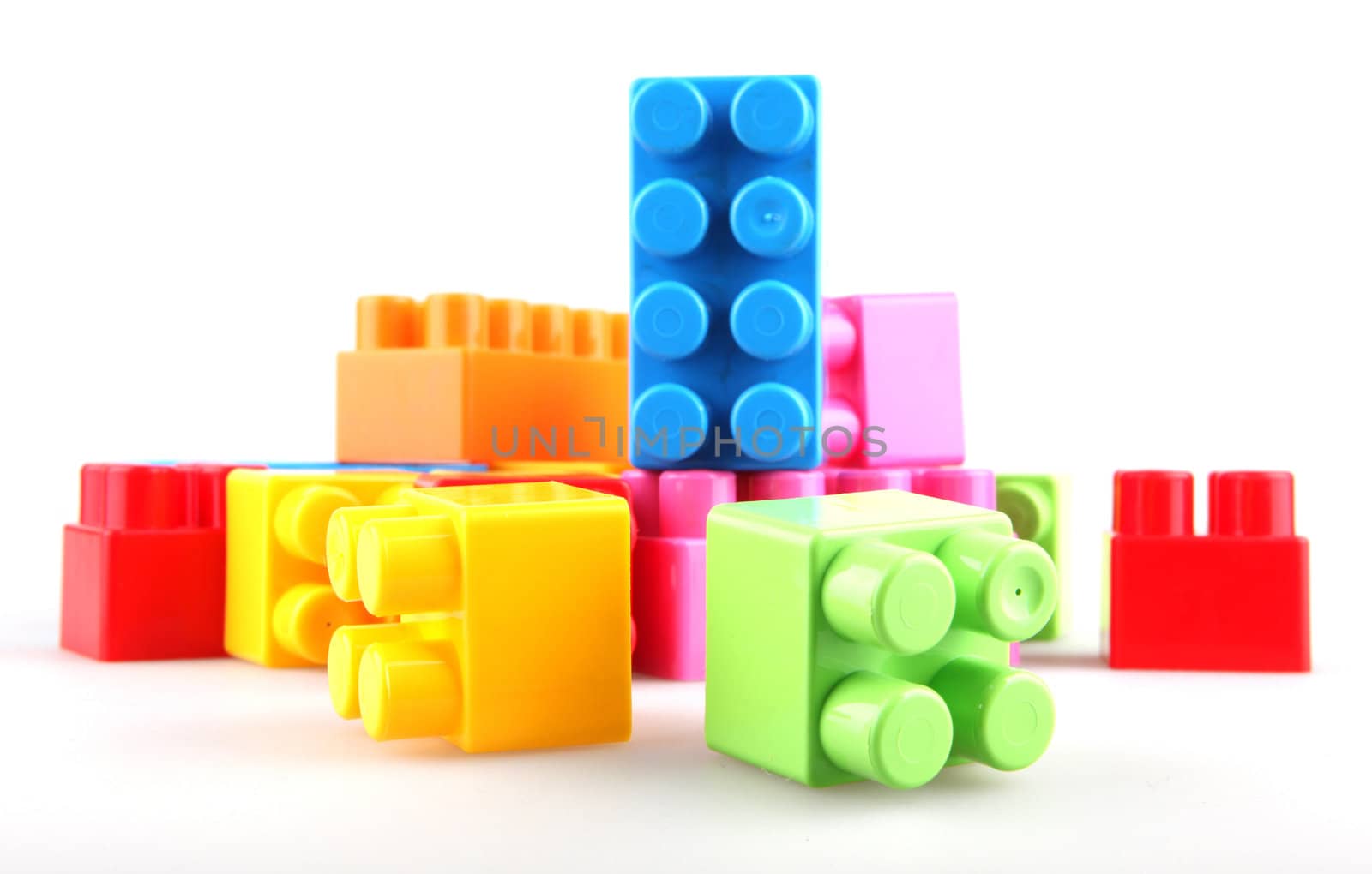 Plastic building blocks