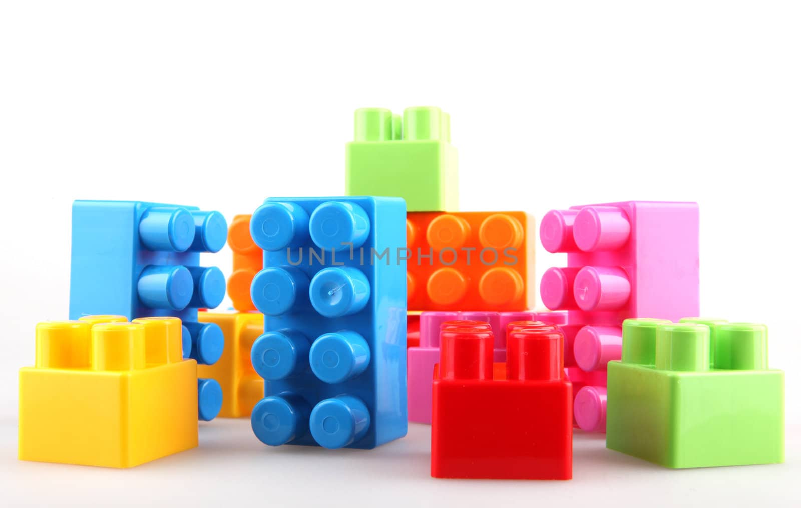 Plastic building blocks