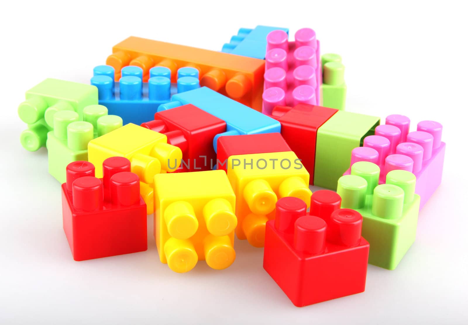 Plastic building blocks