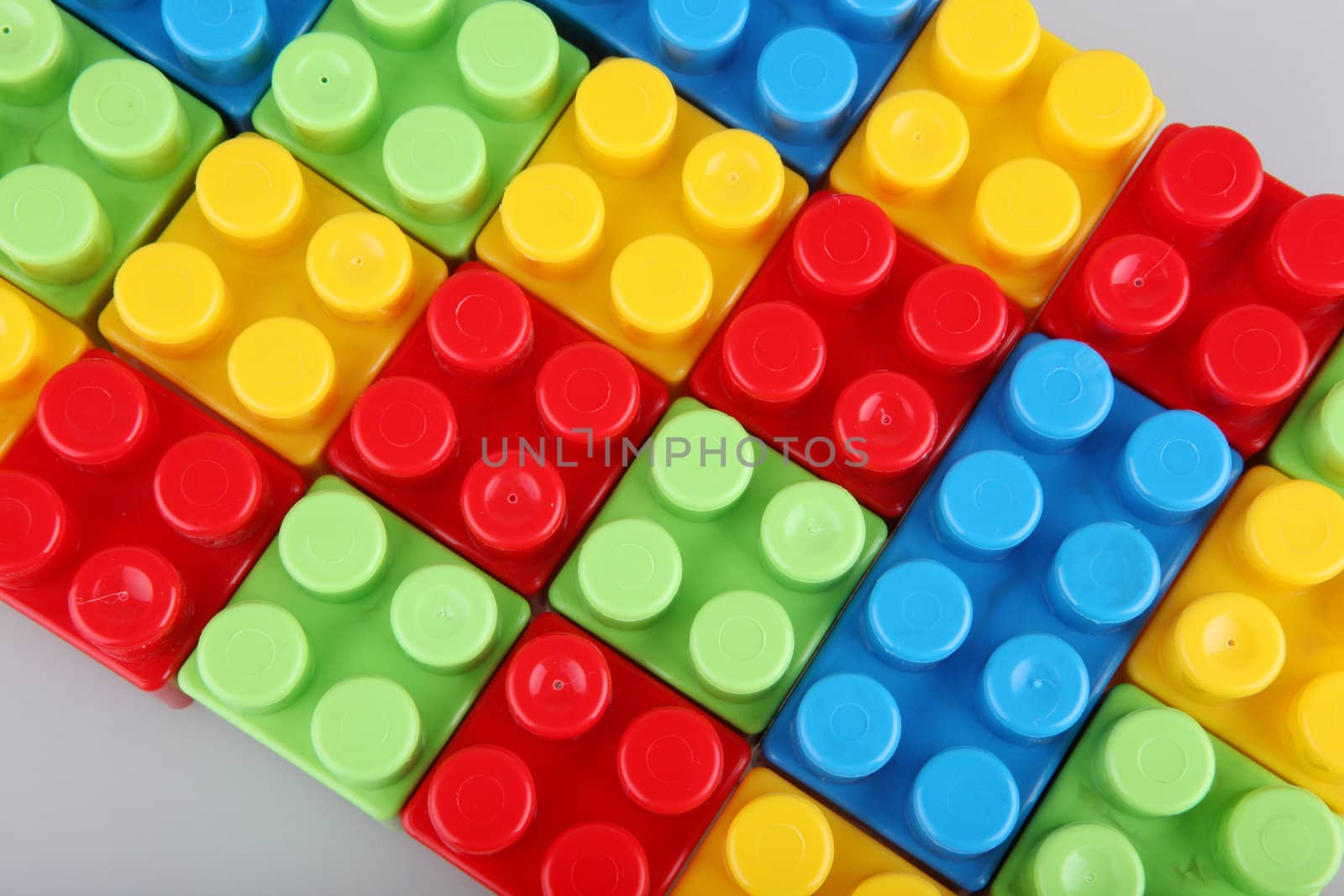 Plastic building blocks