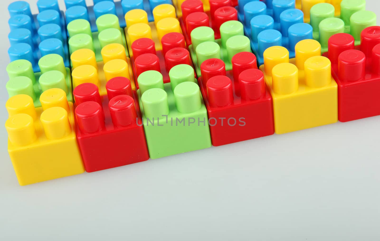 Plastic building blocks