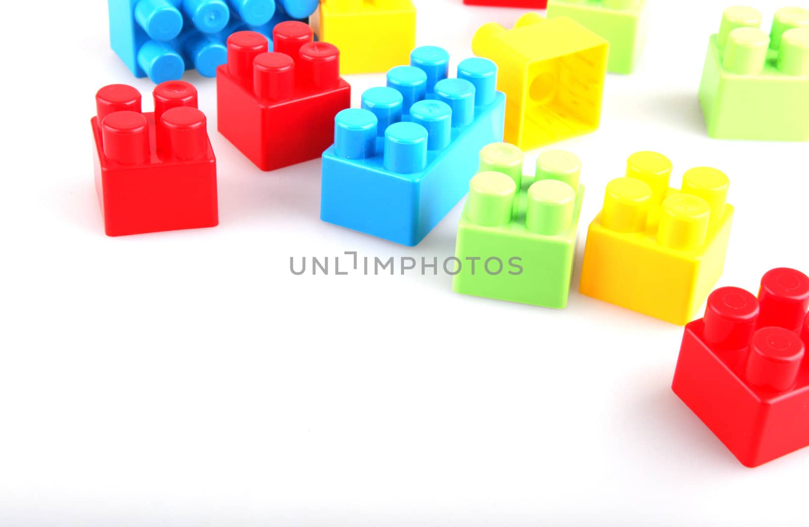 Plastic building blocks