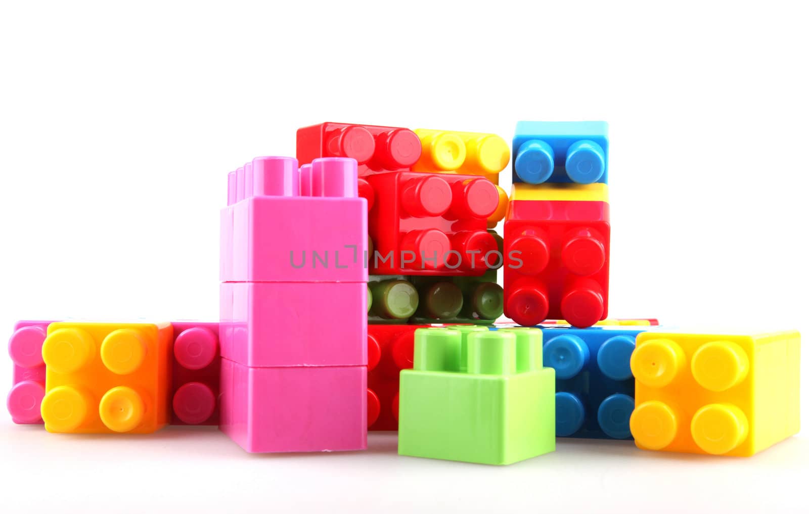Plastic building blocks