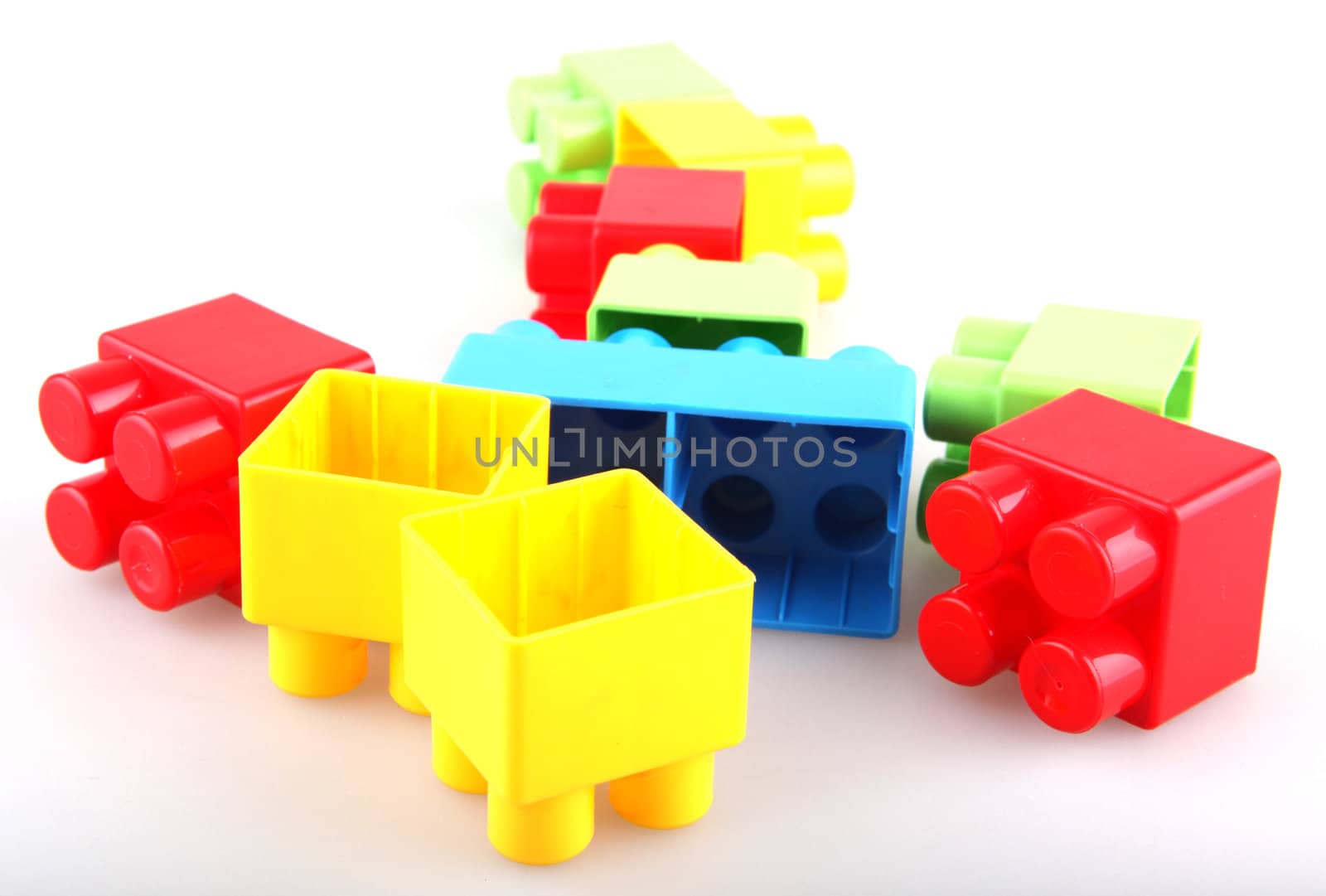 Plastic building blocks