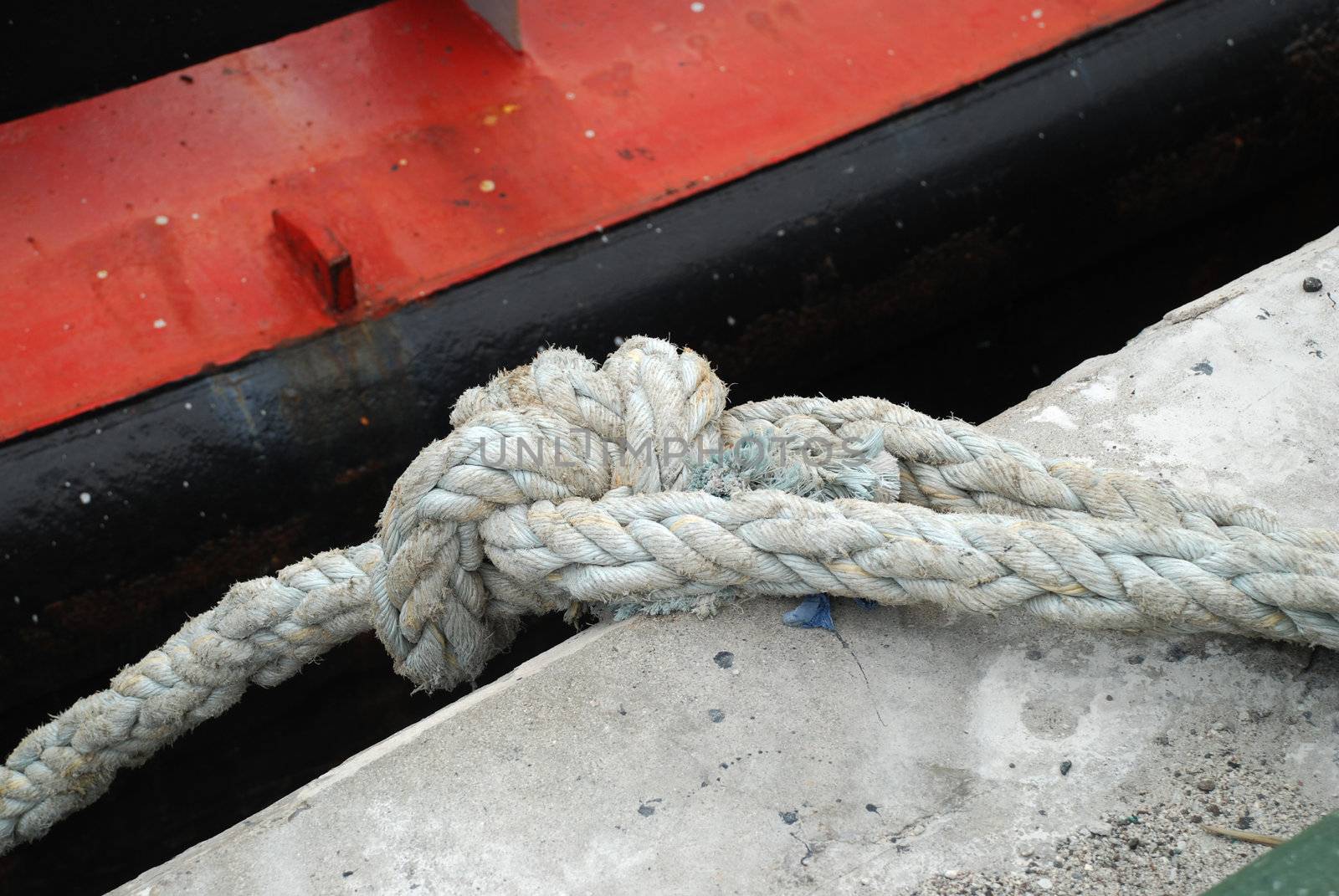 stock pictures of the ropes used by ships