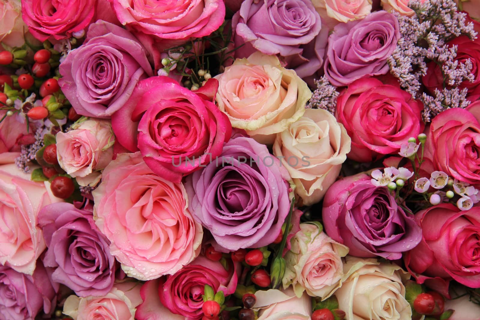 Wedding flowers: roses in various pastel colors