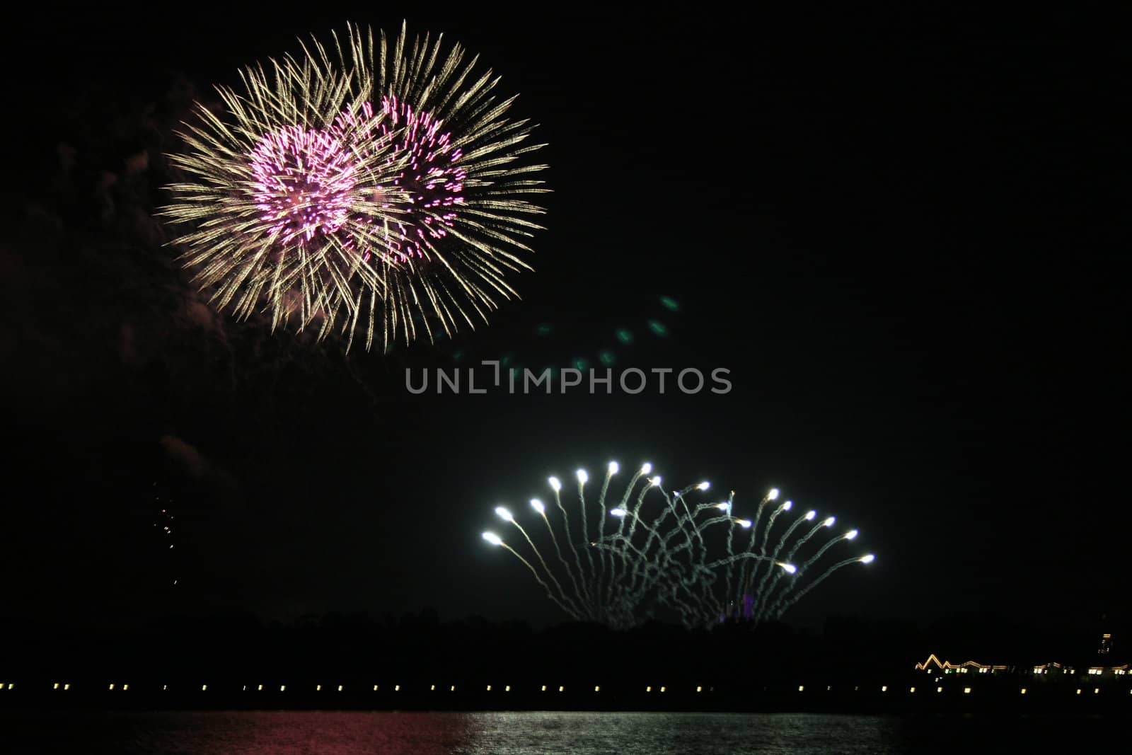 Fireworks by quackersnaps