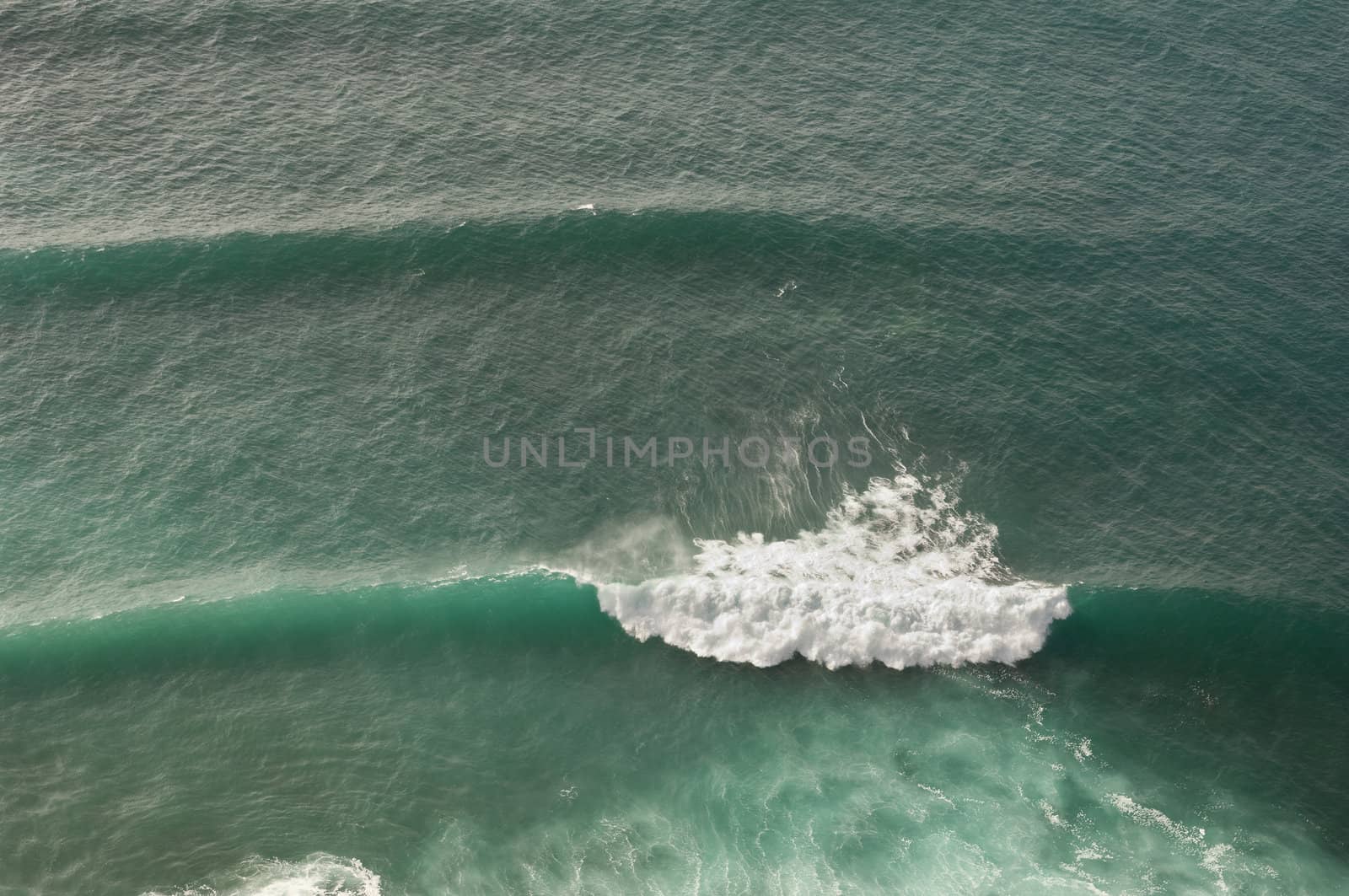 Sea surface detail in the Atlantic portuguese coast