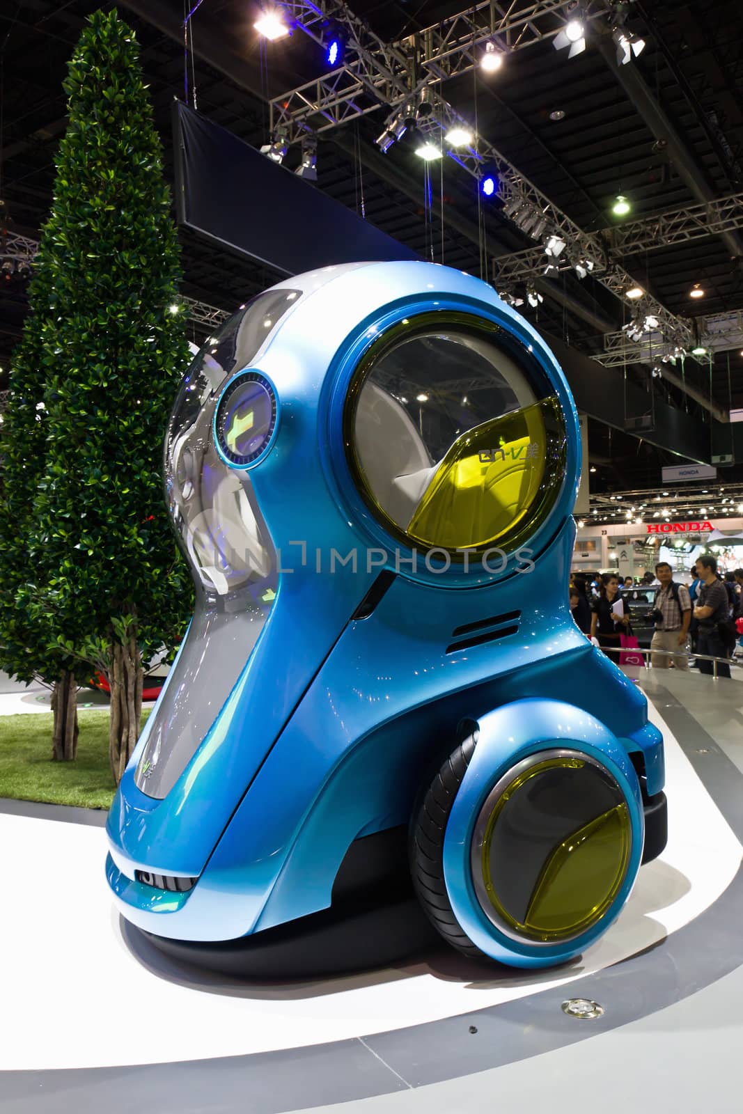 Concept car Electric Networked Vehicle  by stoonn