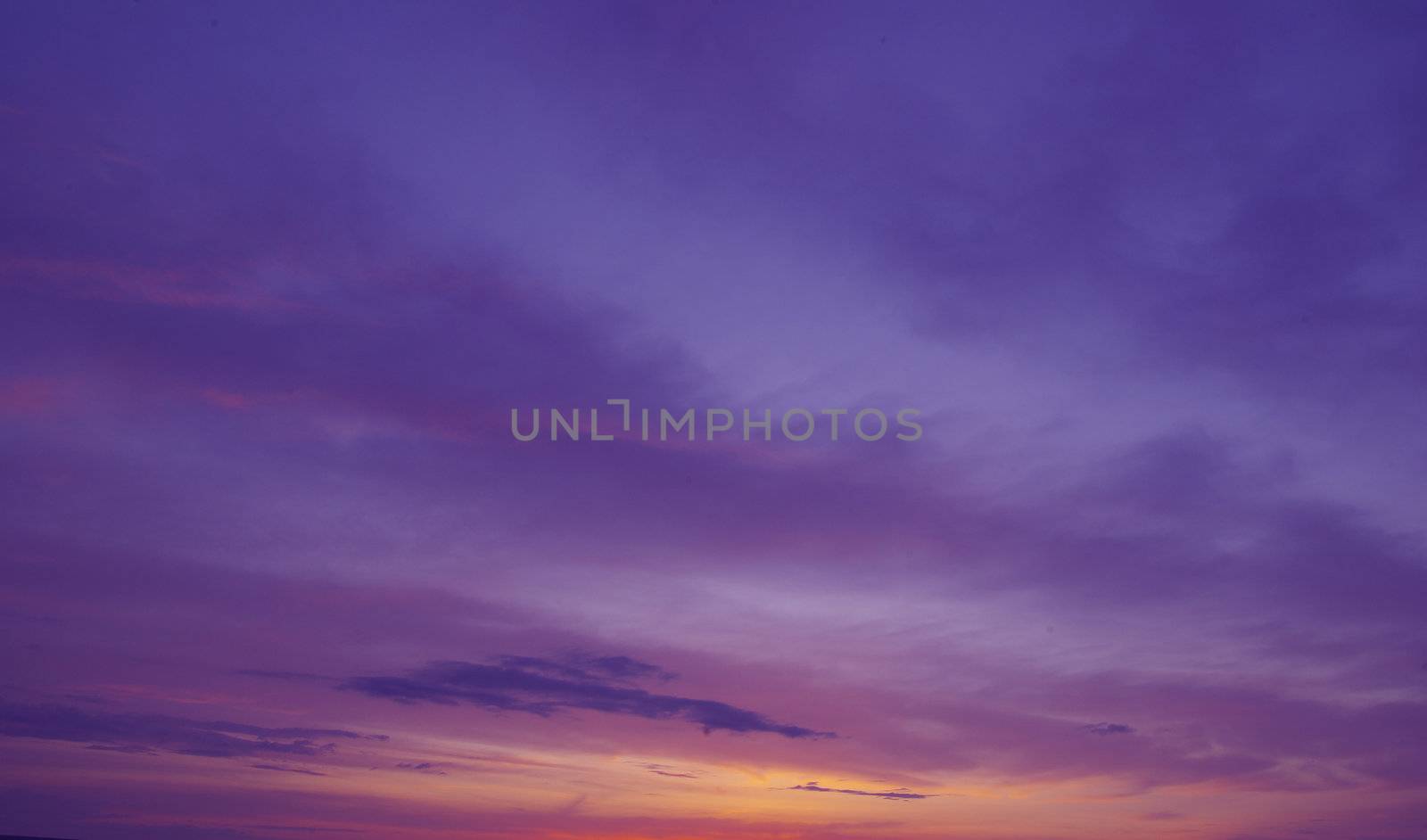 Sky background with tiny clouds