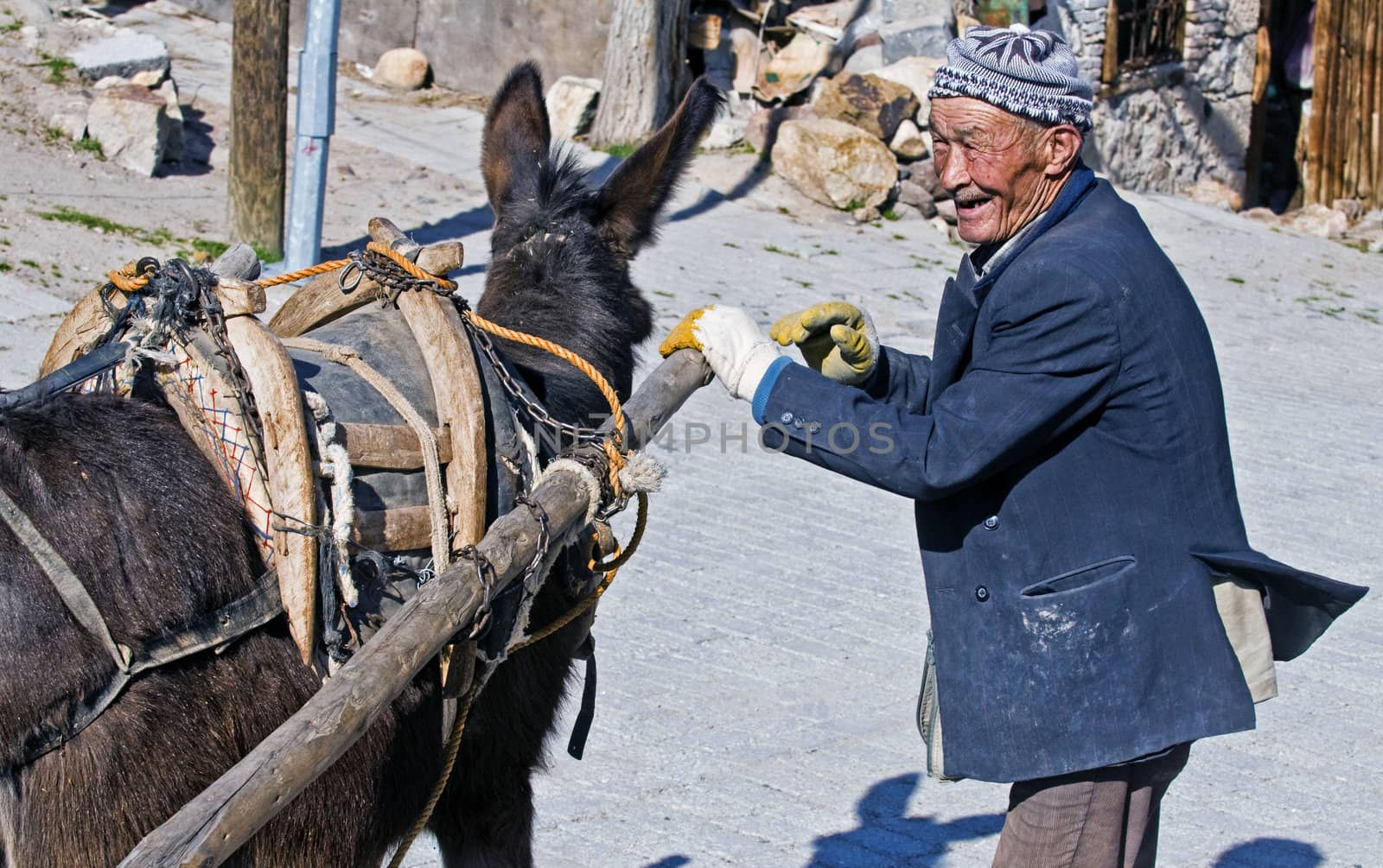 Turkish farmer by kobby_dagan