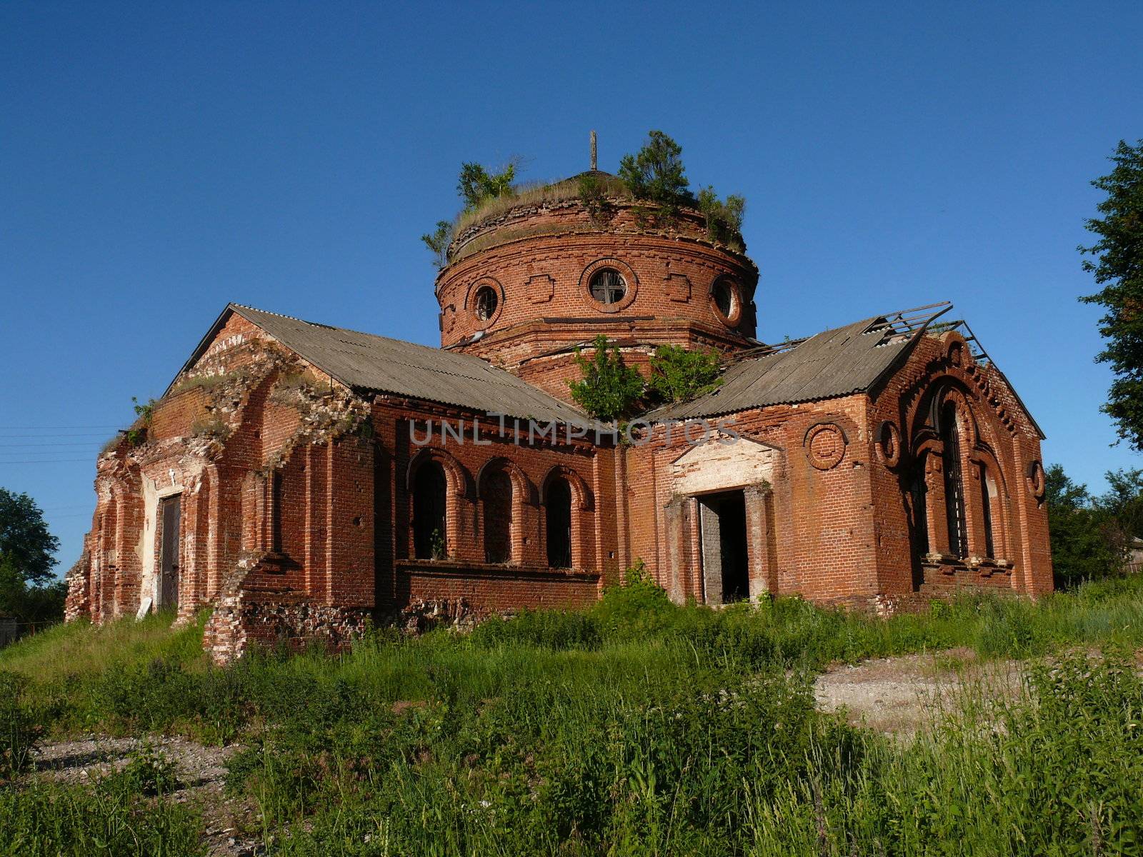 destroyed church in the ukrainian village