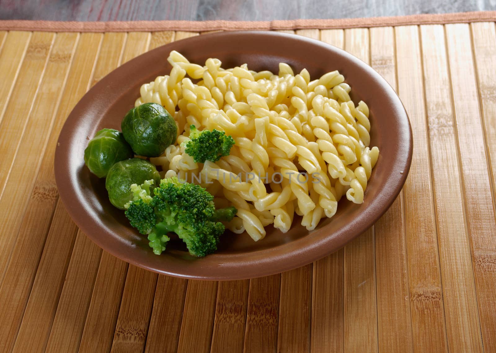 delicious macaroni pasta  with vegetableon