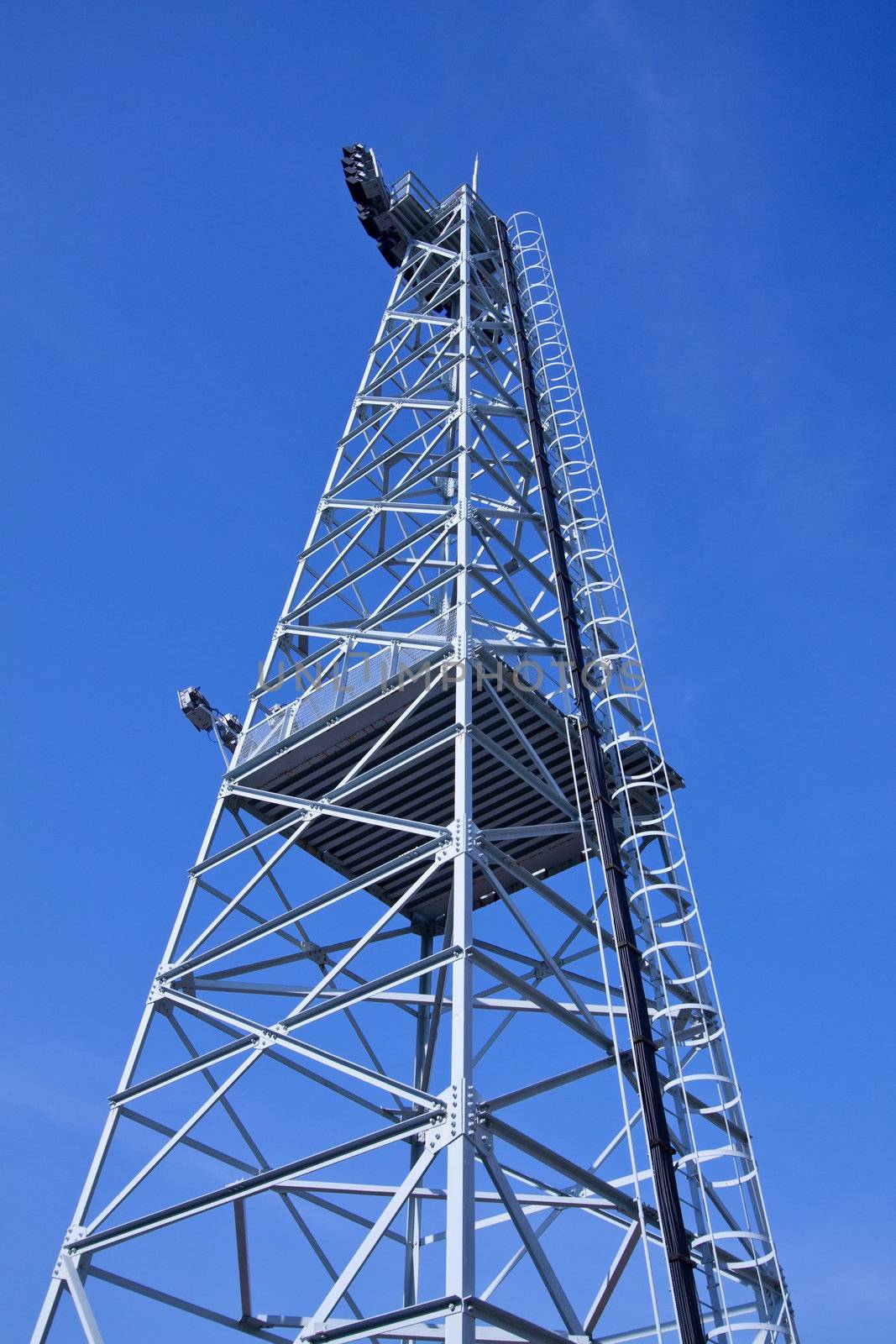 Electric transmission tower by kawing921