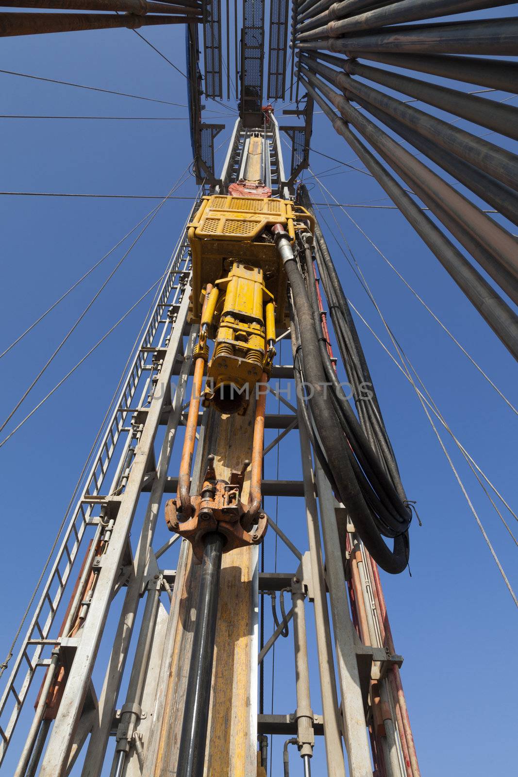 Rig station working in drilling operation