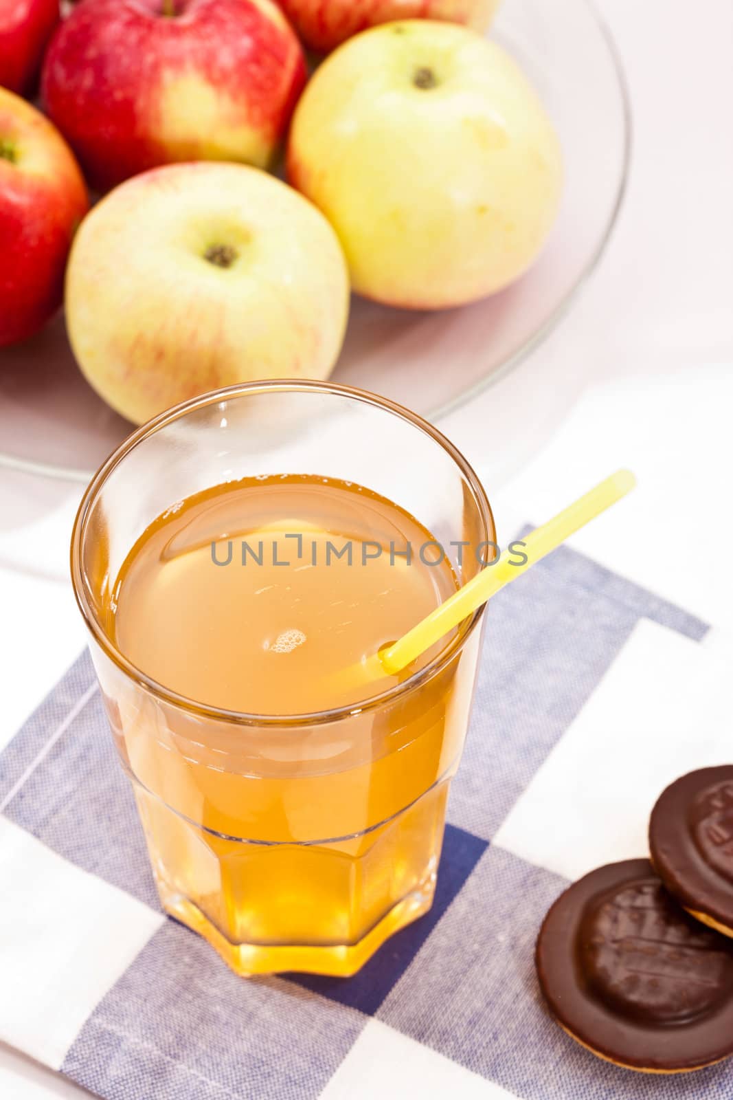 glass of apple juice by agg
