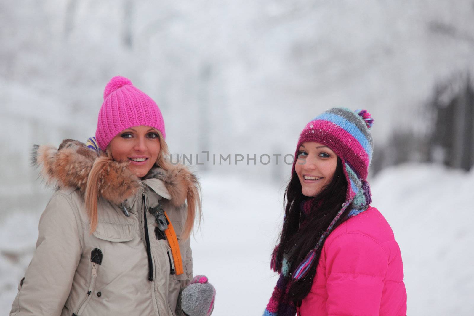 winter women by Yellowj