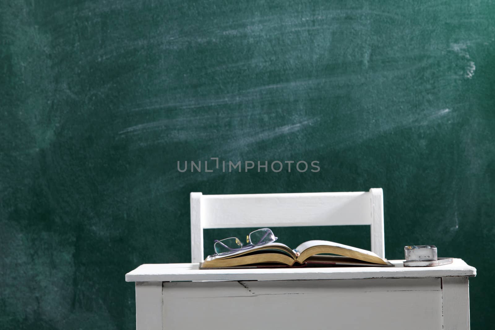 close up of the student chair and desk 