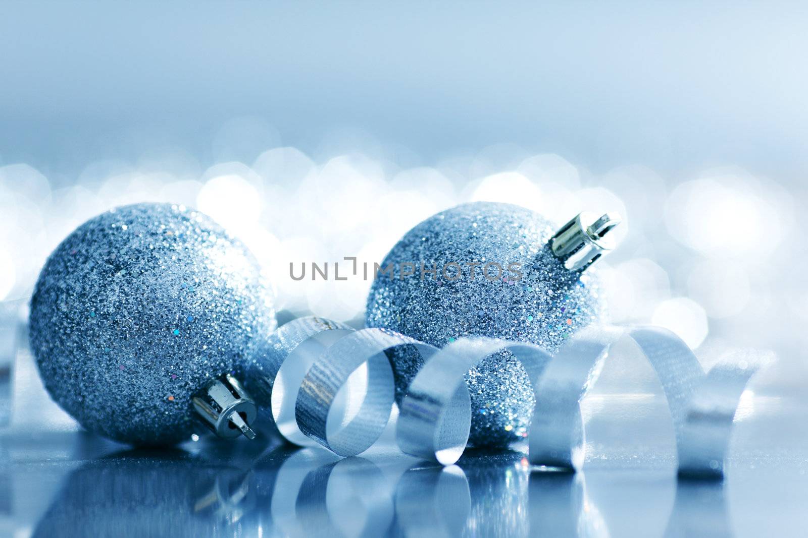blue christmas ball macro close up