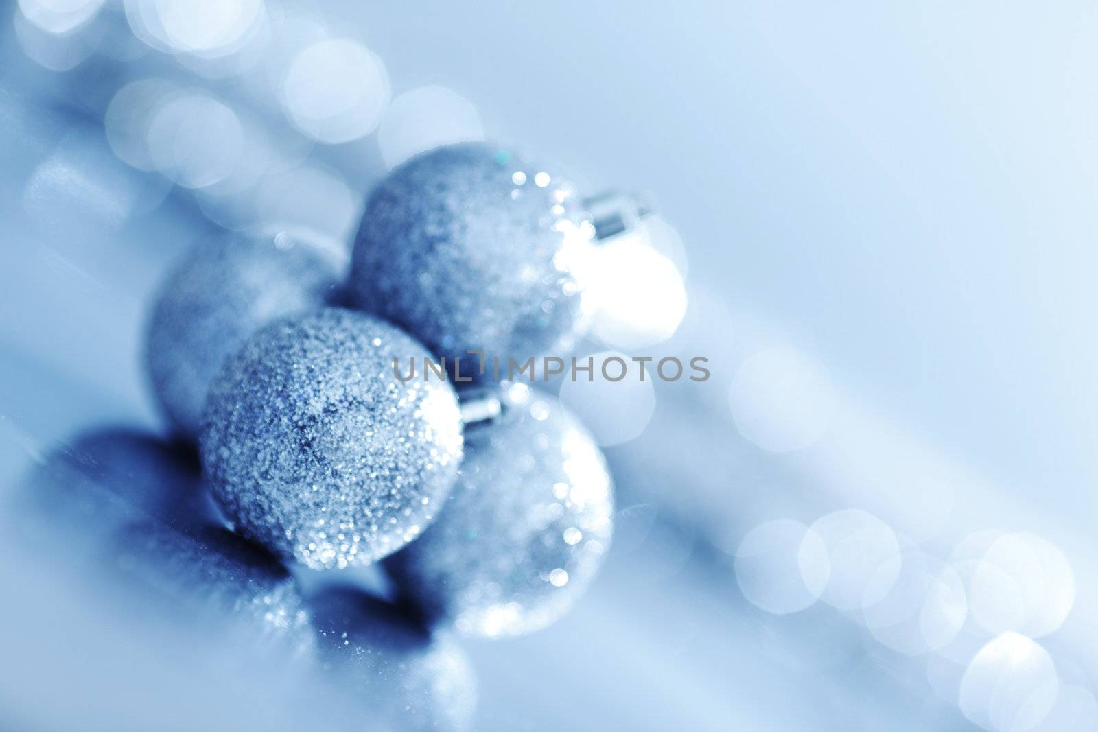 blue christmas ball macro close up