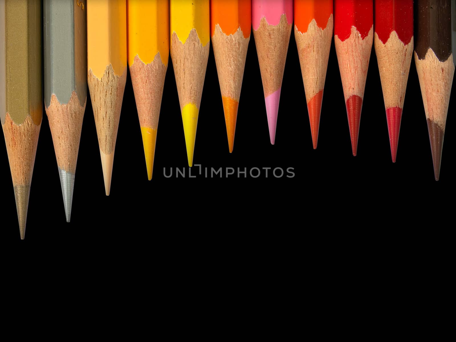 eleven hot tone color pencil by nuttakit