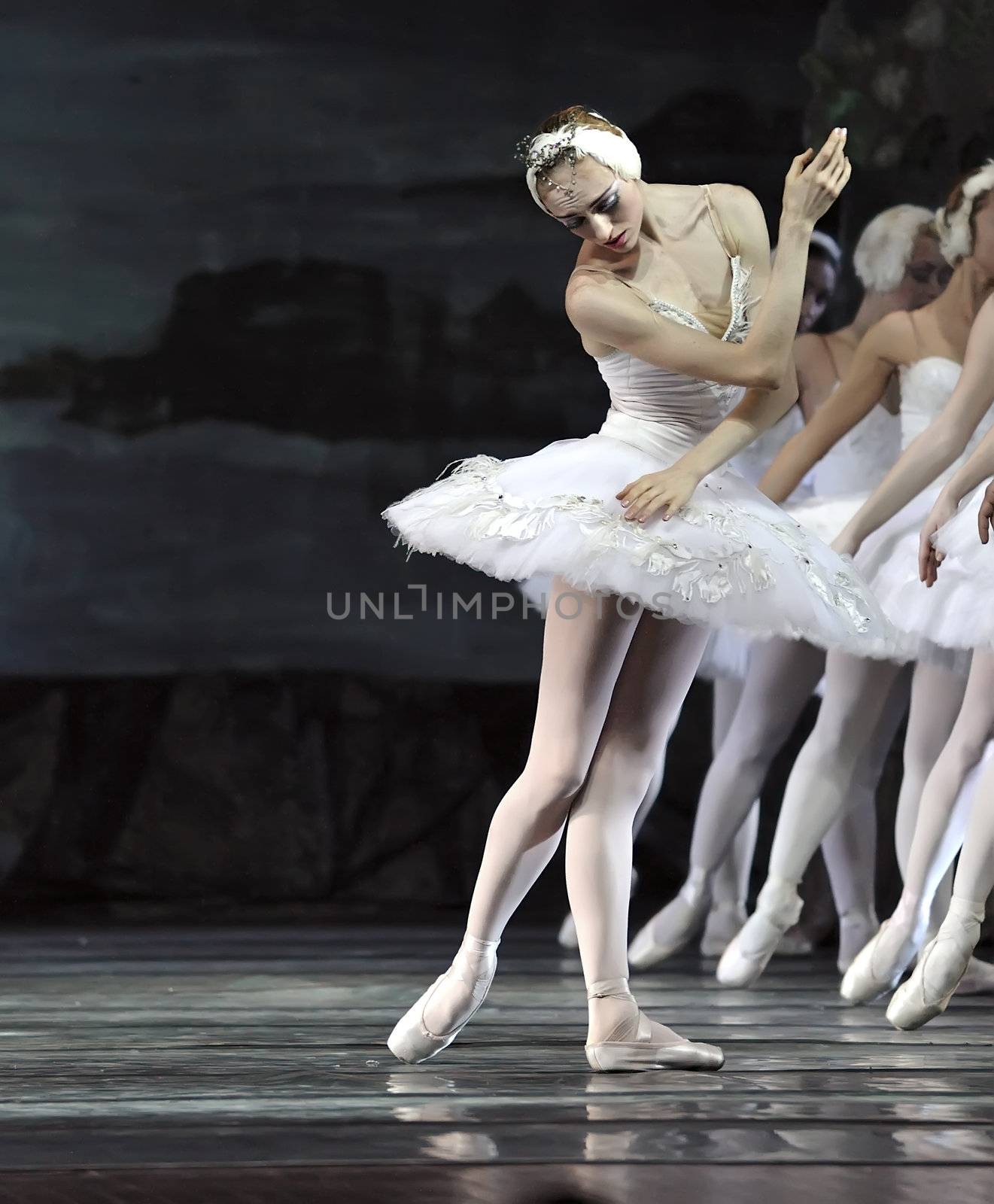 swan lake ballet performed by russian royal ballet by jackq