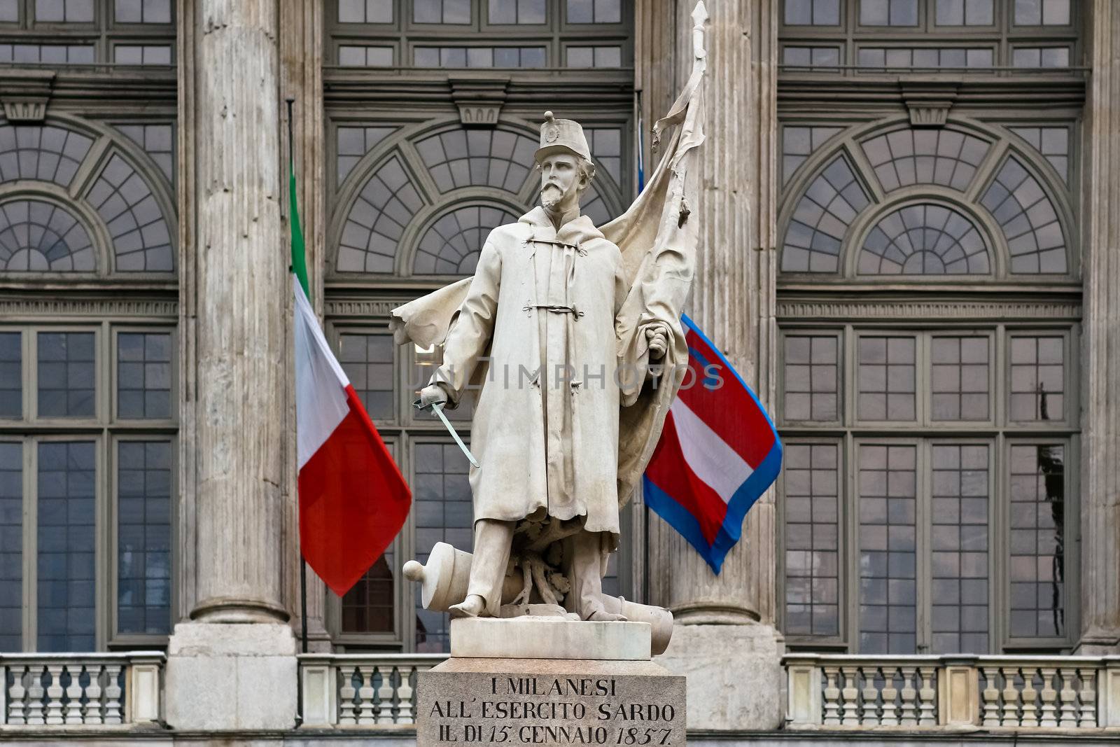 A monument for the sardinian against the milan army