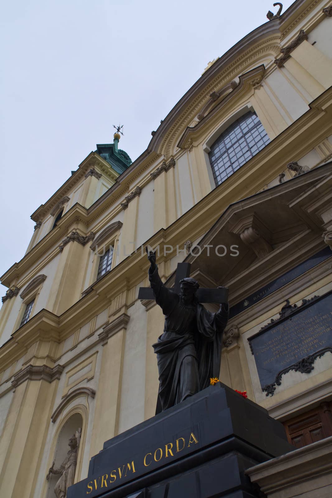 The church of the holy cross in the center of Warsaw