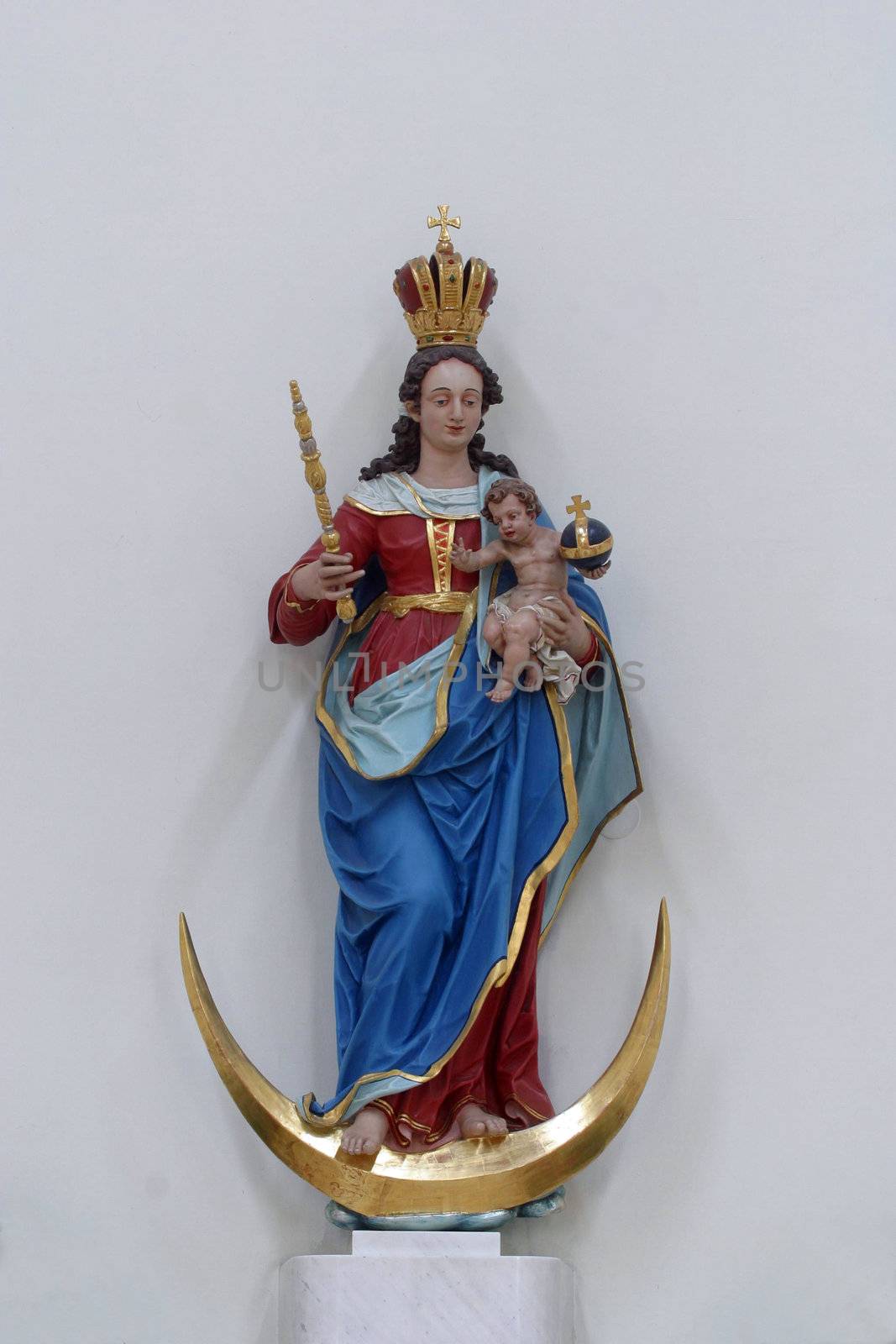 Blessed Virgin Mary with baby Jesus by atlas