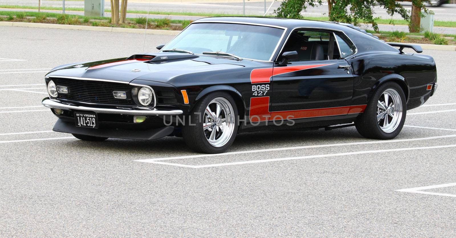 GLOUCESTER, VA, USA -SEPTEMBER 16: Vintage 1970 Ford Boss 427 Mustang in the Middle Peninsula Classic Cruisers Club weekly Car Show. Main Street Center. September 16, 2011 in Gloucester, VA, USA
