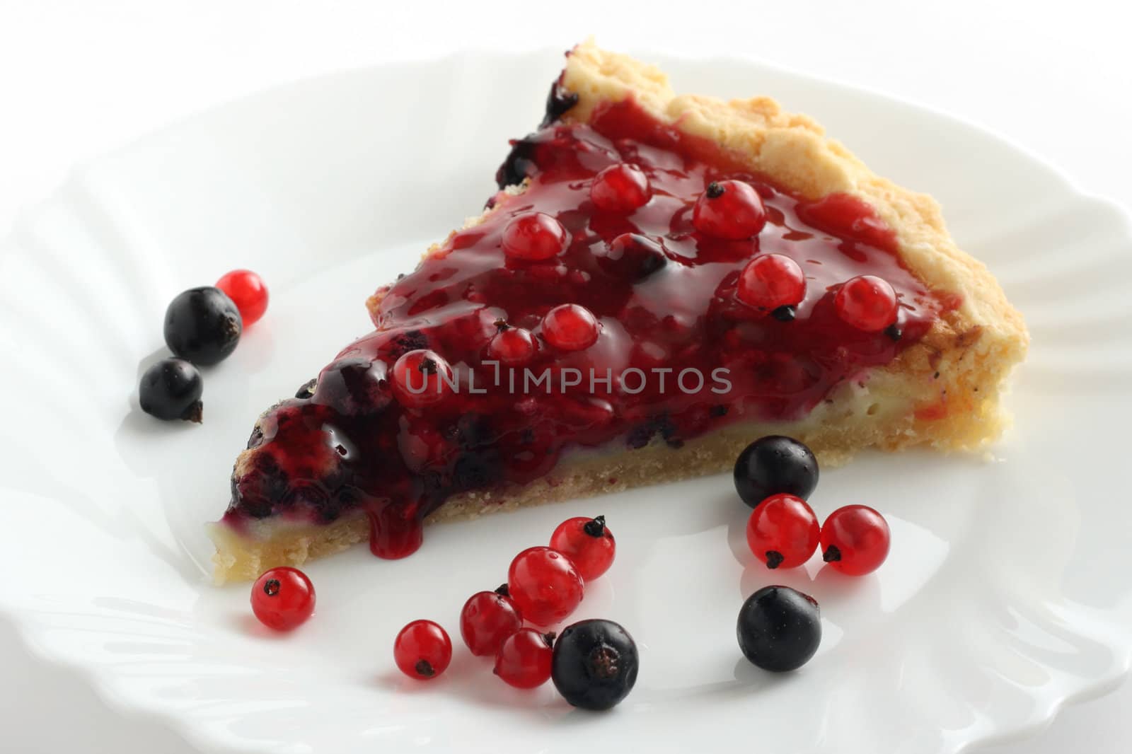 pie with berries
