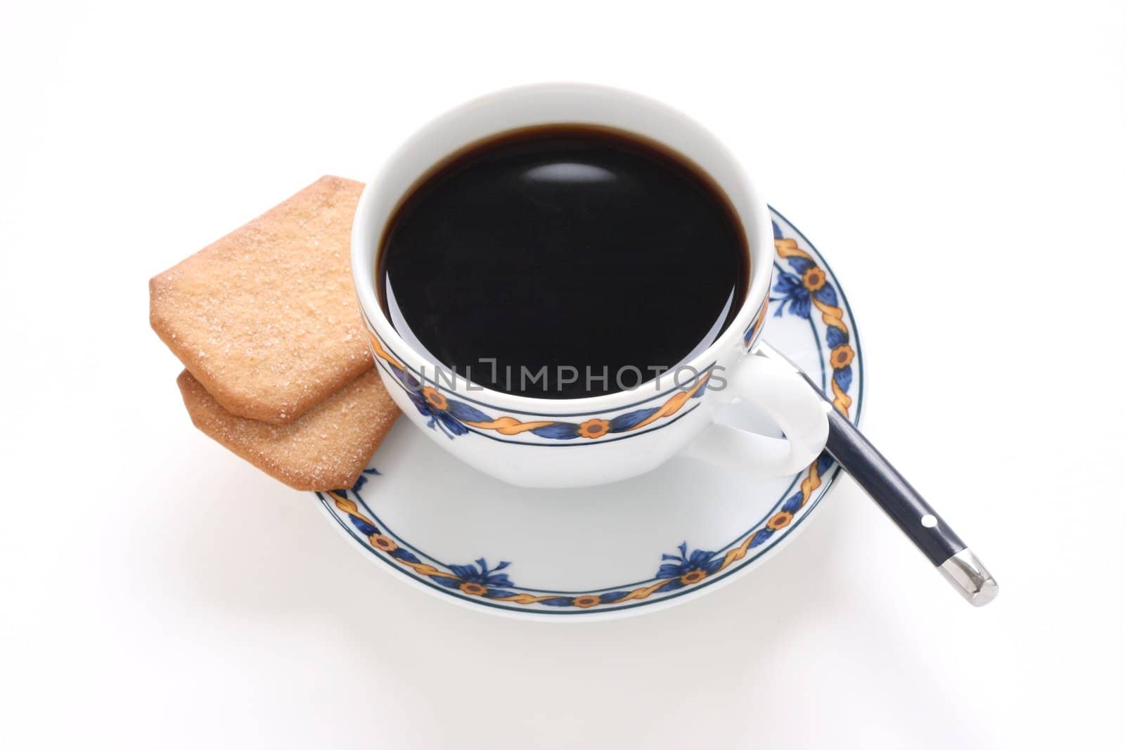 A cup of coffee with cookies