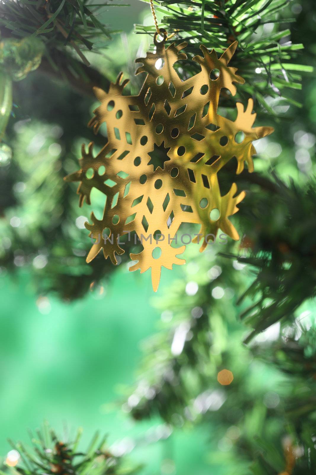 christmas ornament on the christmas tree with chashing light