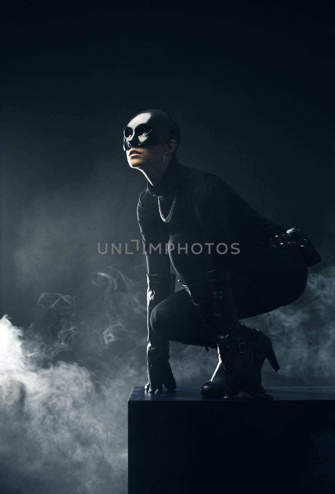 Female thief in black mask