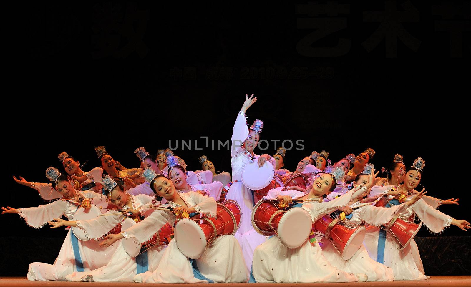 Korean ethnic dancers by jackq