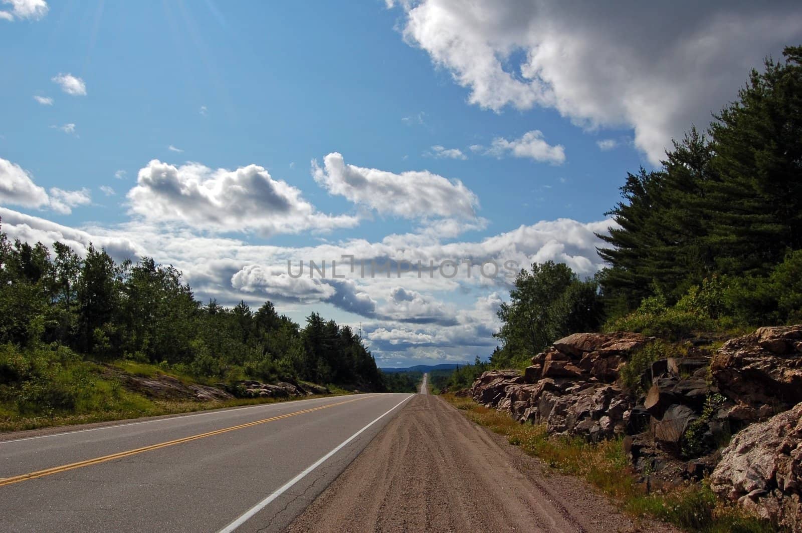 Highway along Mattawa River to the north of Algonquin Park