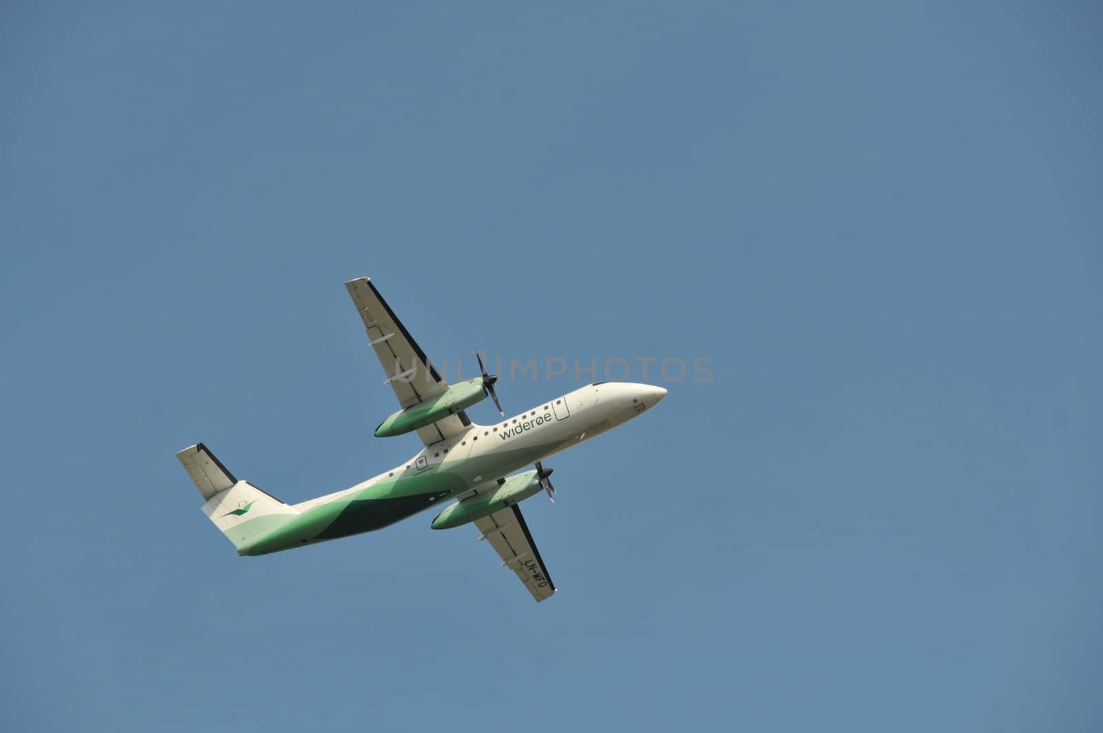 Airplane from Widerøe after take off