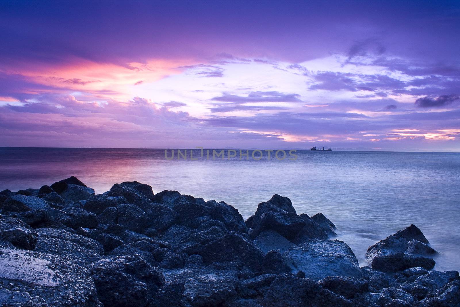 sunset shingle coast in hong kong 