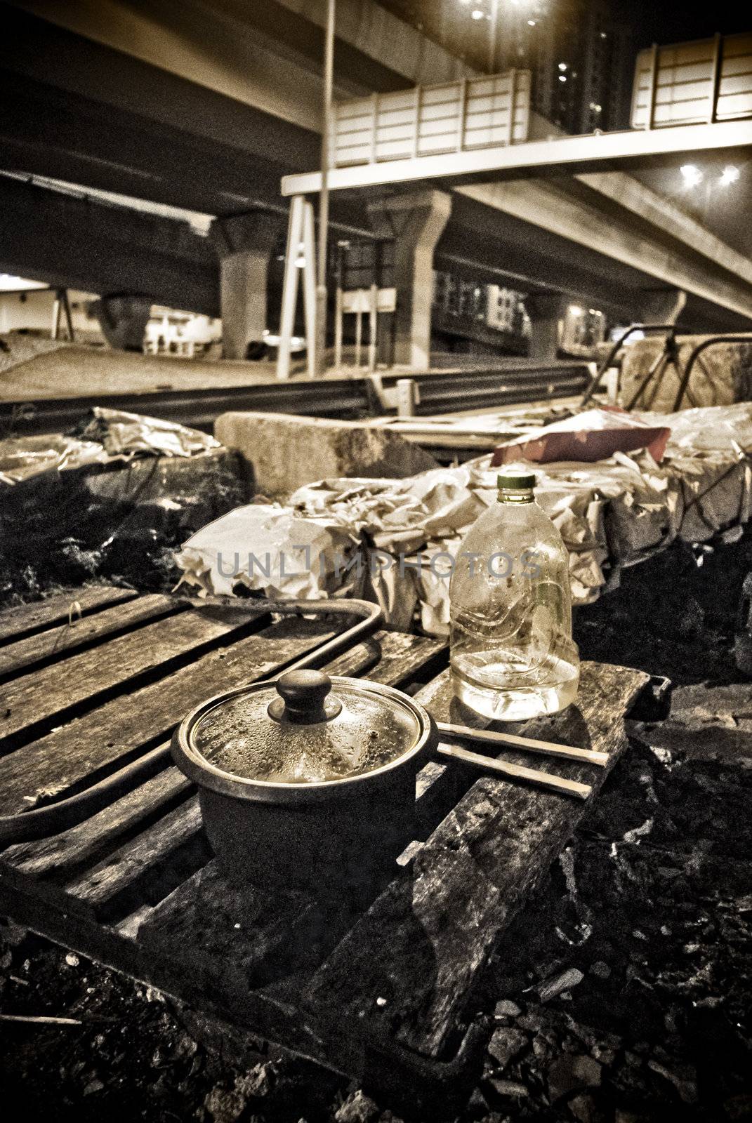 outlier living enviroment in hong kong