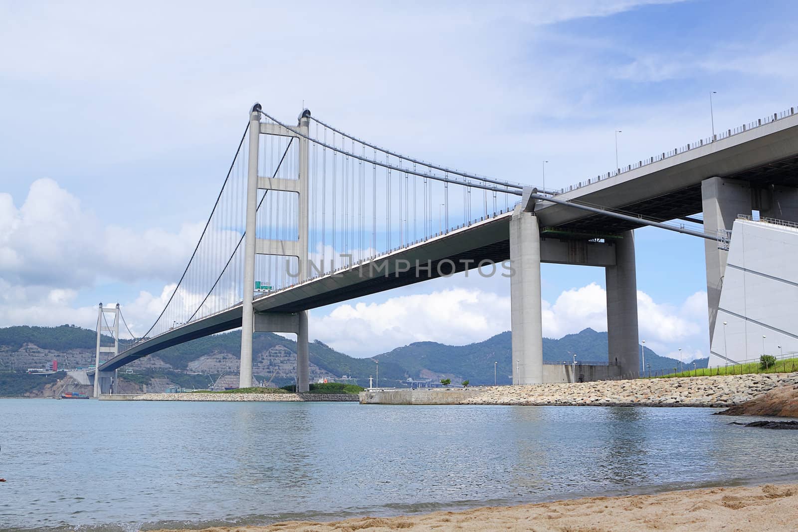 Tsing Ma Bridge at day 