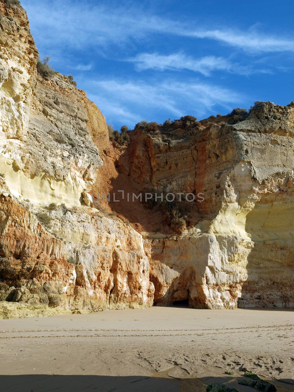 Colourful rocks and wonderful sands on the Algarve coast in Portugal 