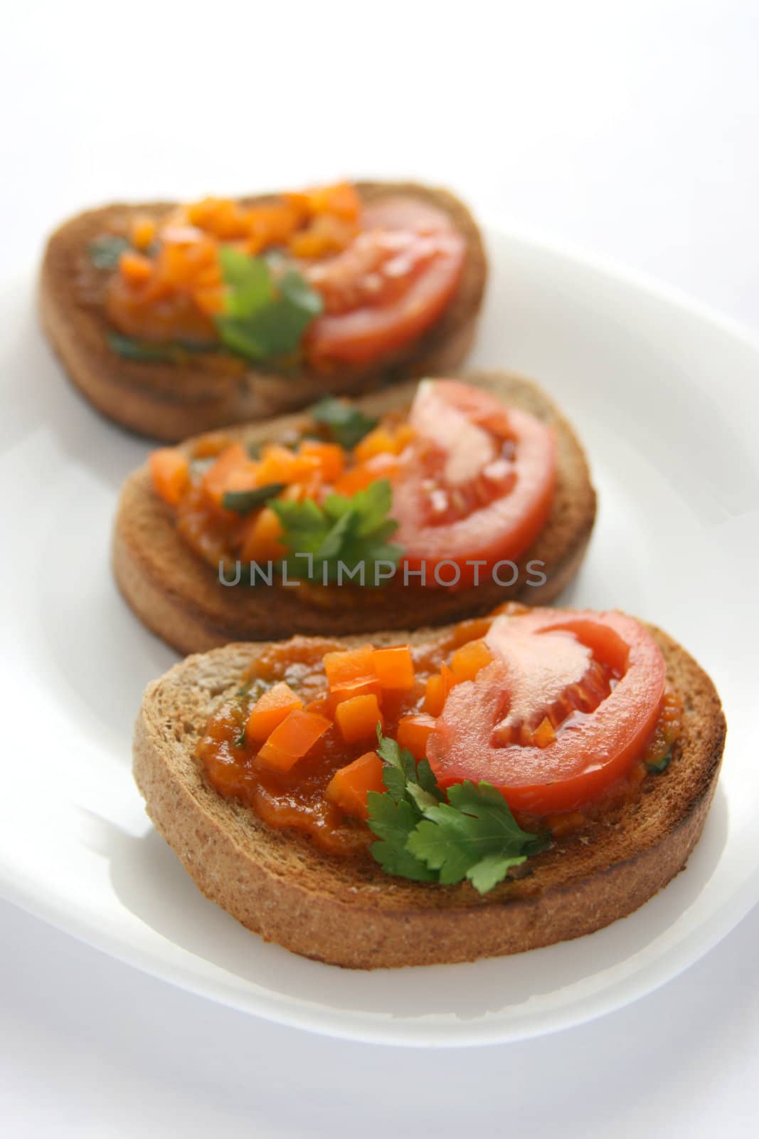 bread with vegetables