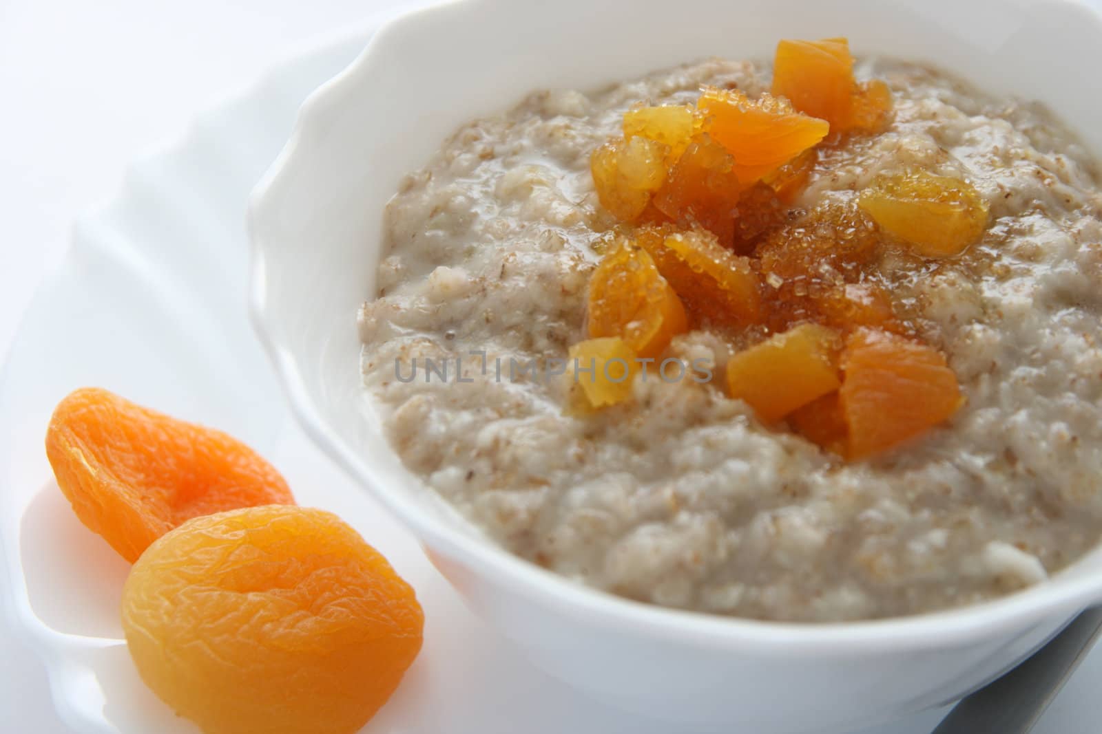 porridge with apricot