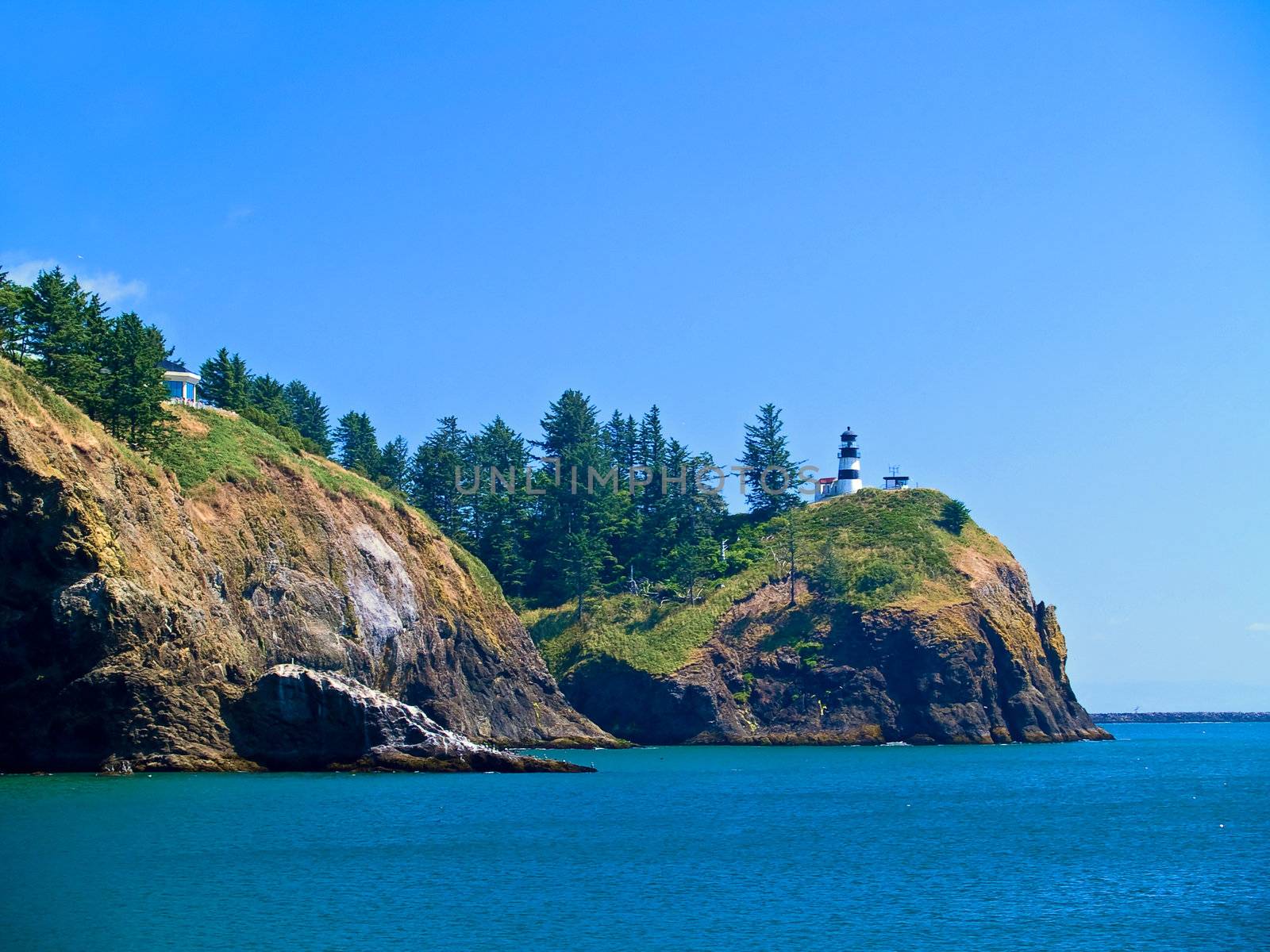 Lighthouse - Cape Disappointment WA USA by Frankljunior