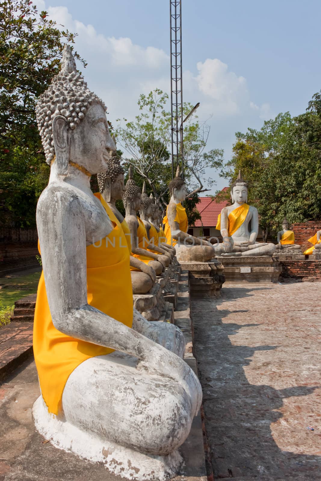 Buddha at Watyaichaimongkol Ayutthaya Province,Thailand by nikky1972